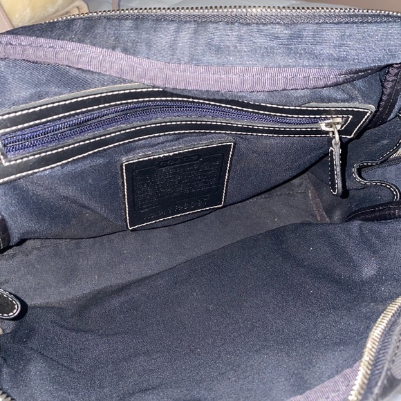 Coach all Black In Signature Canvas leather double handle silver detail - Picture 11 of 11